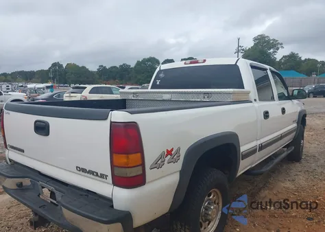 2002 Chevrolet Silverado 2500Hd Lt from USA, damaged, VIN 1GCHK23U32F155438